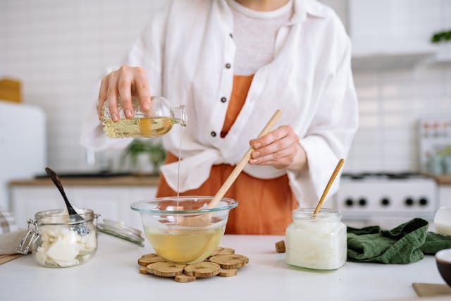 How to Make a Whipped Shea Butter Body Cream at Home